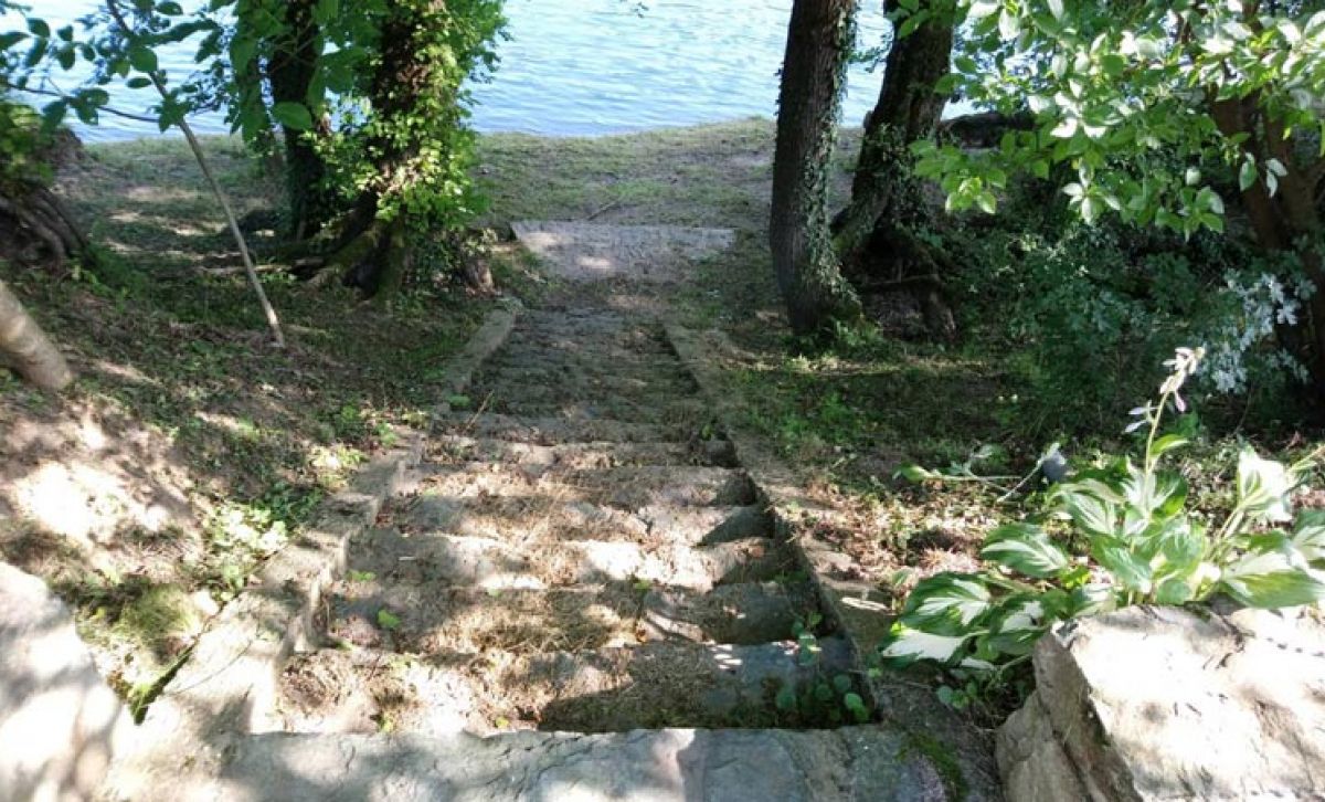Drina river / 10m from river / on Bosnian - Serbian border