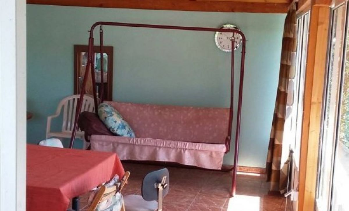 House  near  Belgrade