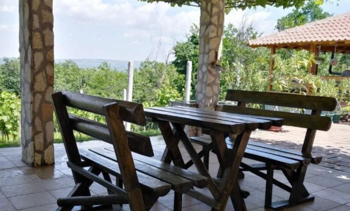 House  near  Belgrade / Kosmaj hills