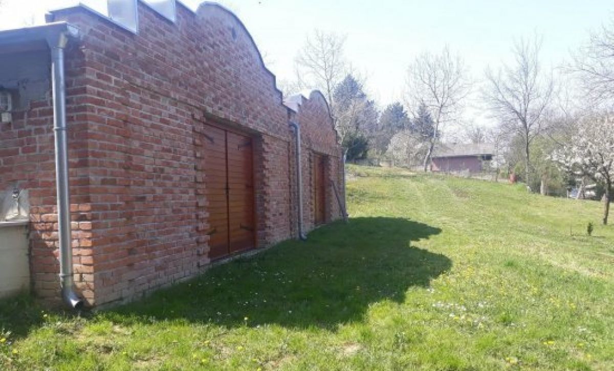 House near Novi Sad, with a view of the Danube river