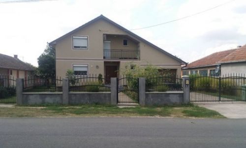 House  near  Belgrade / Boljevac